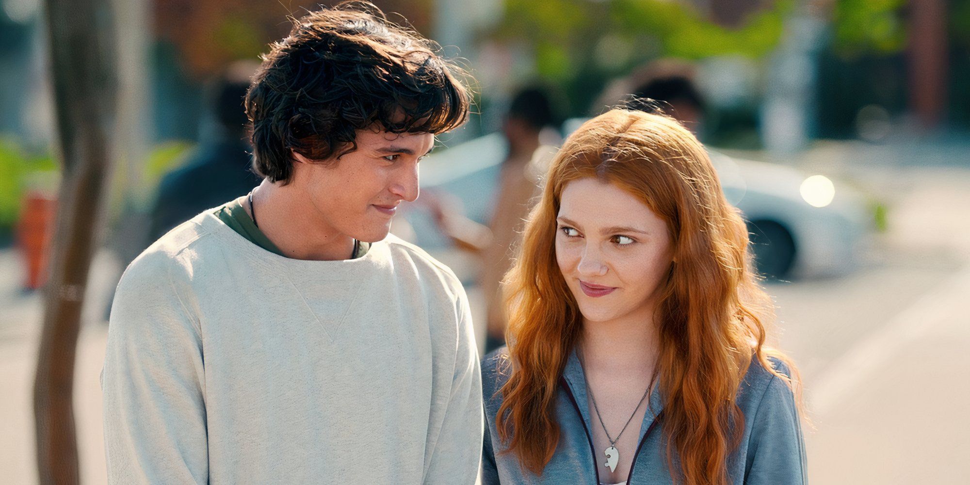 How Old Nick & Harriet Are In Netflix's Geek Girl (& How Their Actors ...