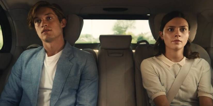 Ruby (Harriet Herbig-Matten) and James (Damian Hardung) sitting in a car together in Maxton Hall