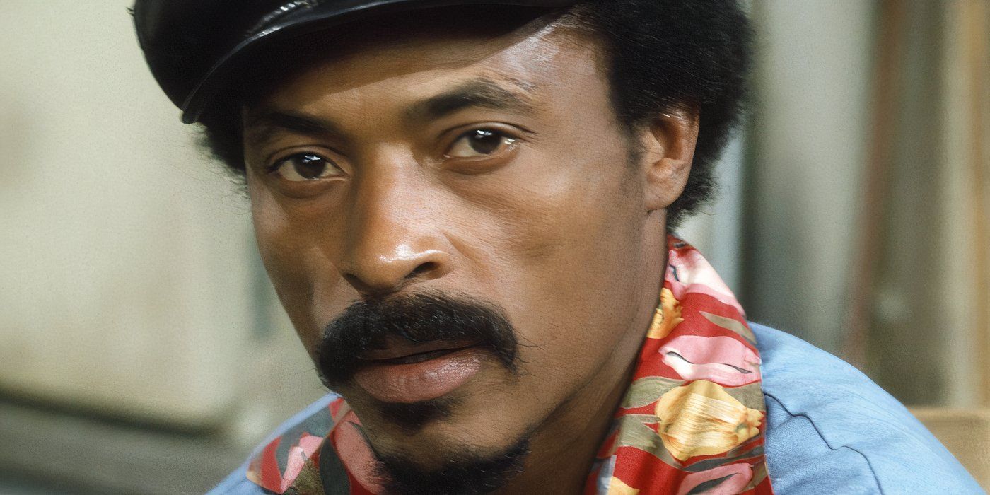 Nathaniel Taylor as Rollo Lawson staring straight ahead on Sanford and Son.