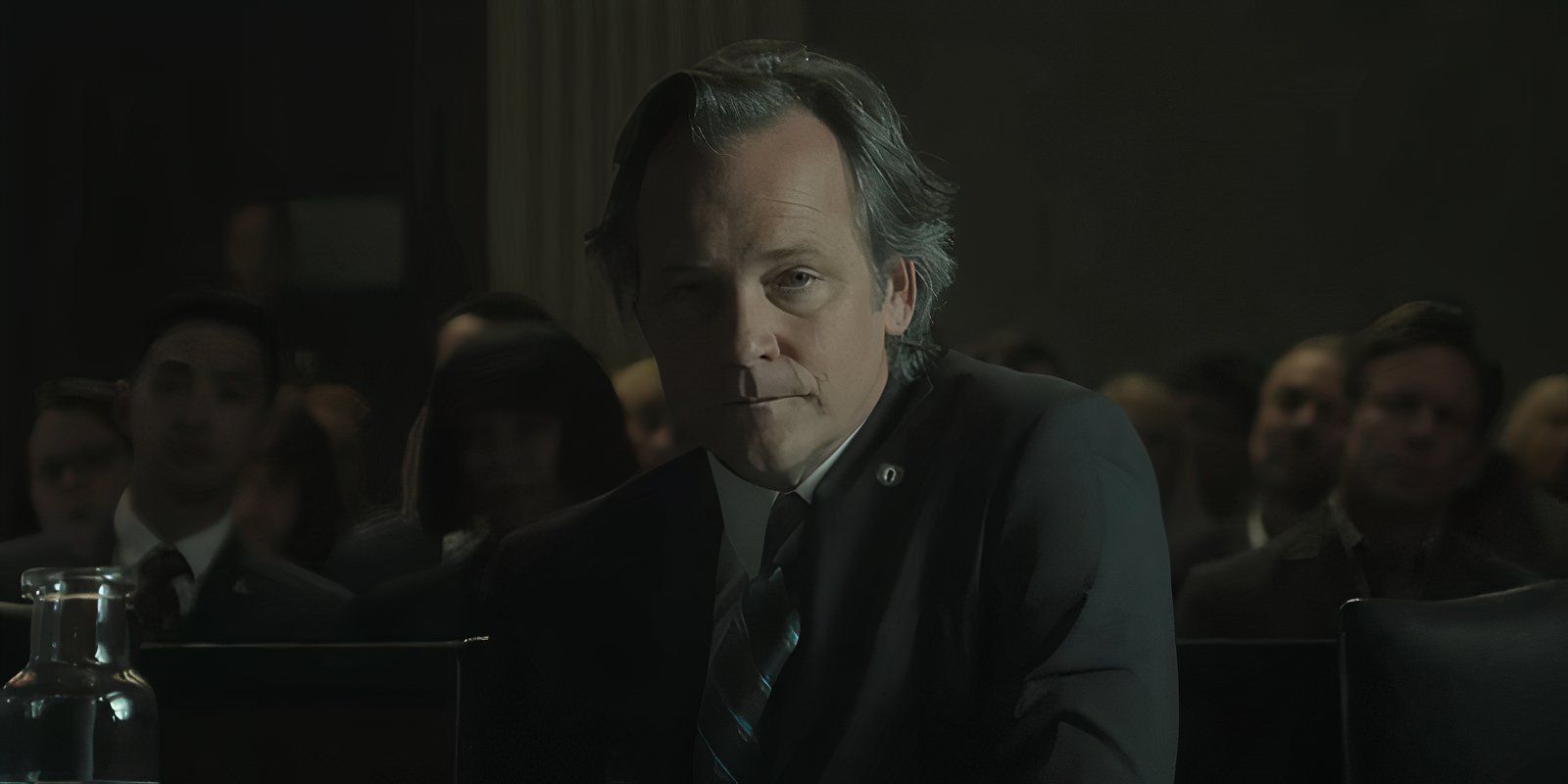 Peter Sarsgaard como Tommy em Presumido Inocente__