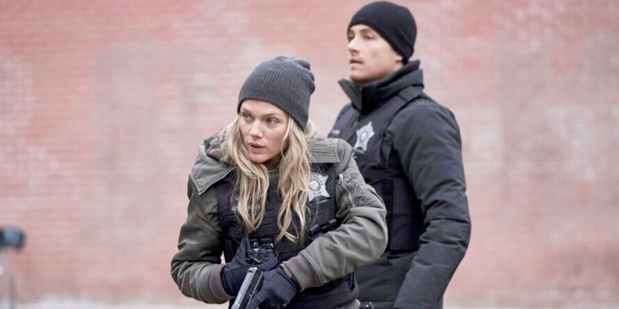 Tracy Spiridakos and Jesse Lee Soffer on Chicago PD