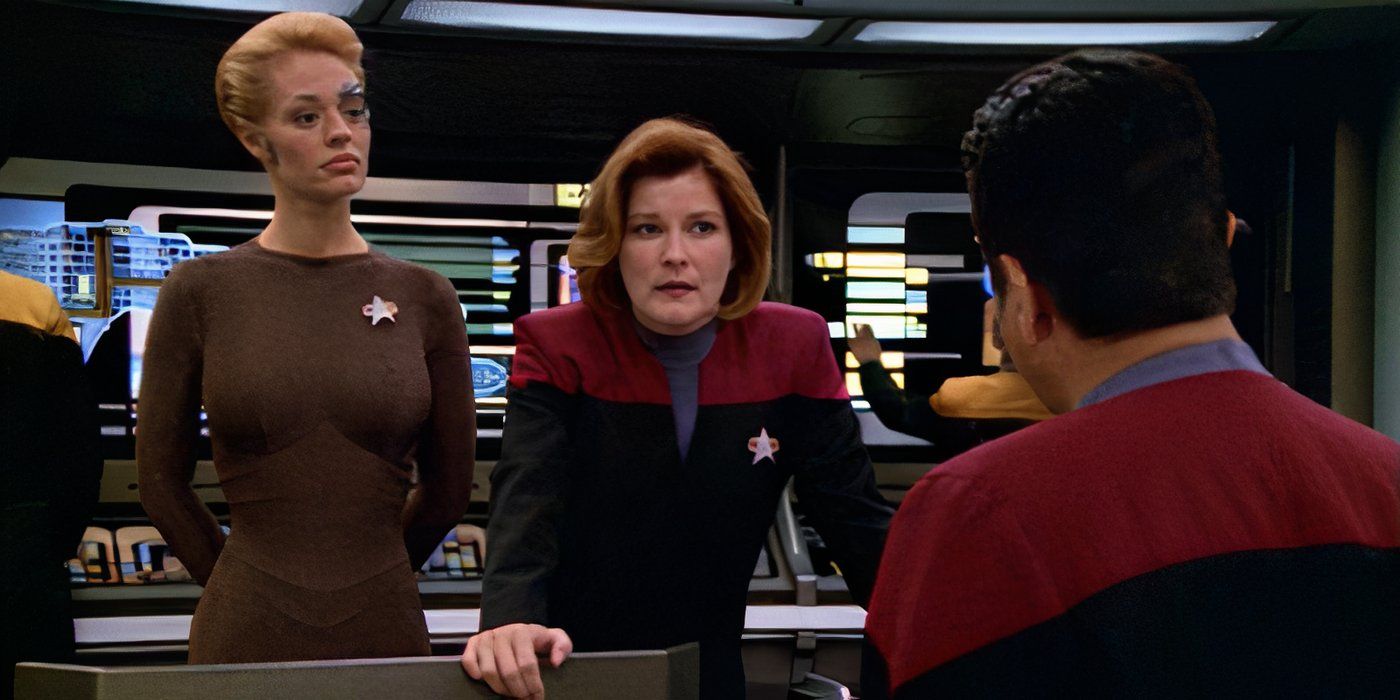 Captain Janeway's Depression On Star Trek: Voyager Was Important To Kate Mulgrew