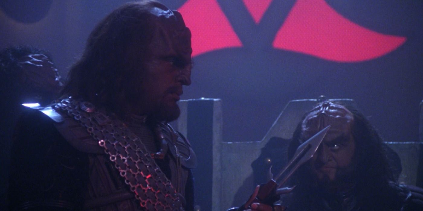 7 Things Star Trek: TNG's "Sins Of The Father" Revealed About Worf & The Klingons