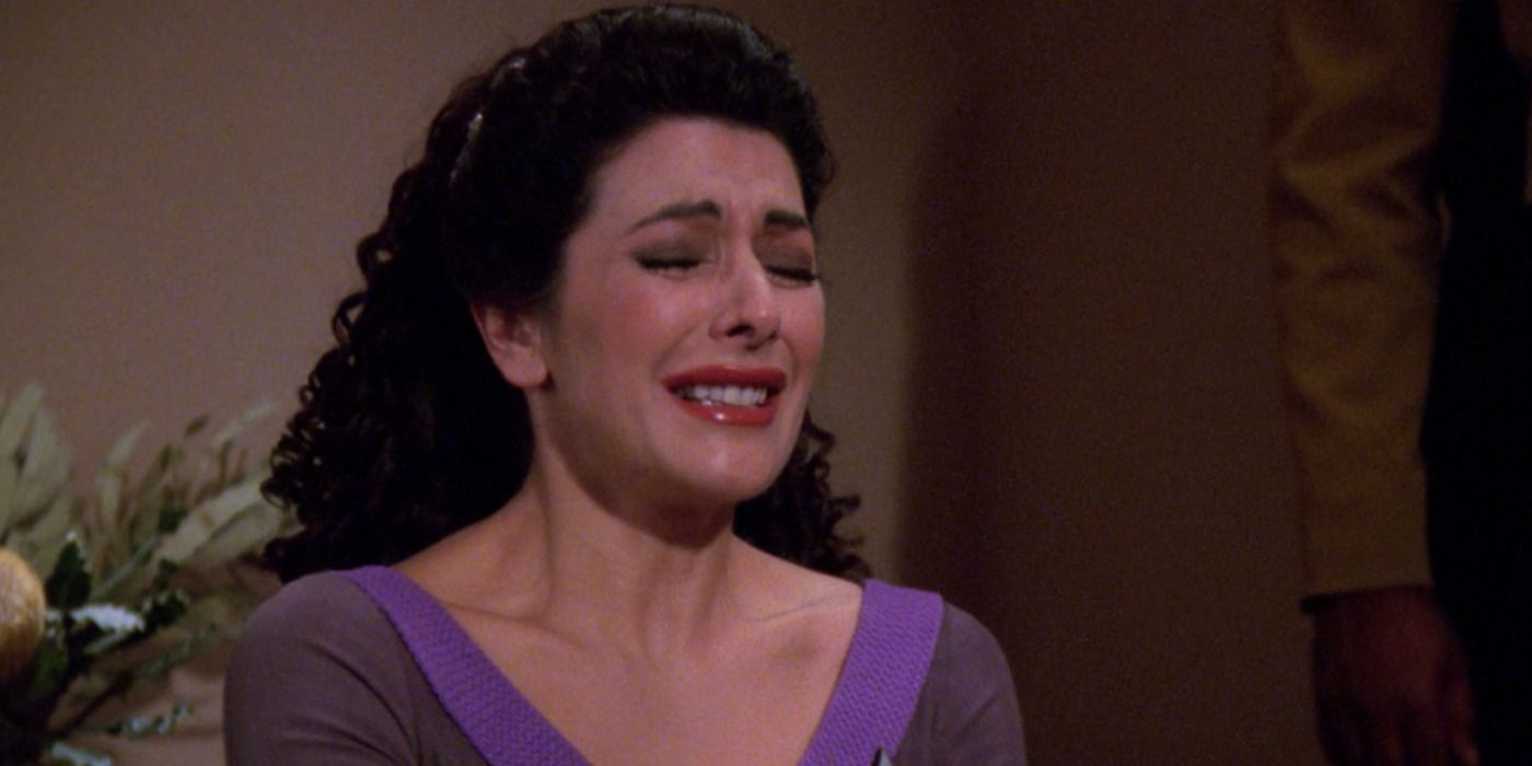 5 Times Deanna Troi Deserved Better On Star Trek: TNG