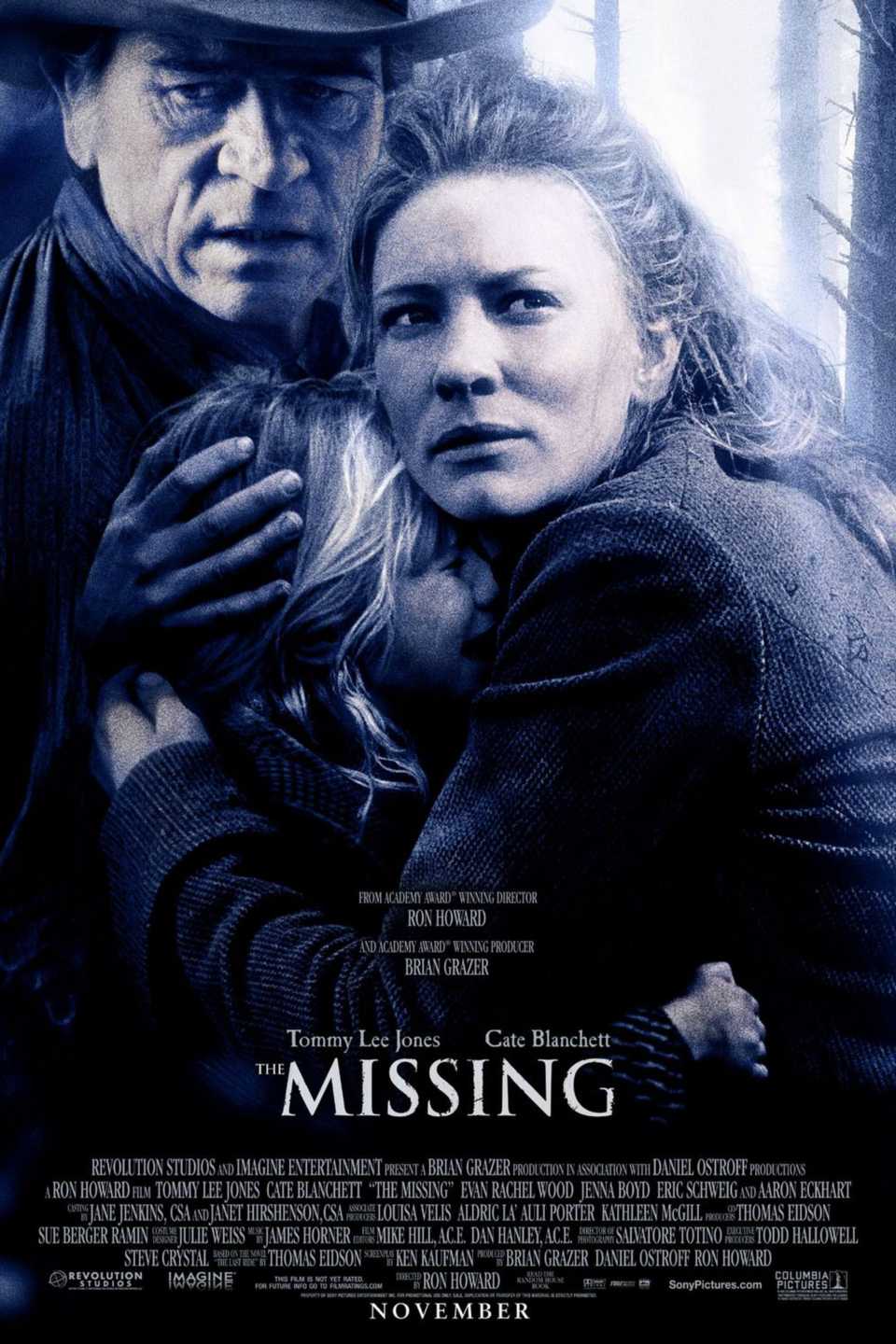 The Missing (2003) - Poster - Tommy lee jones & cate blanch hugging kid