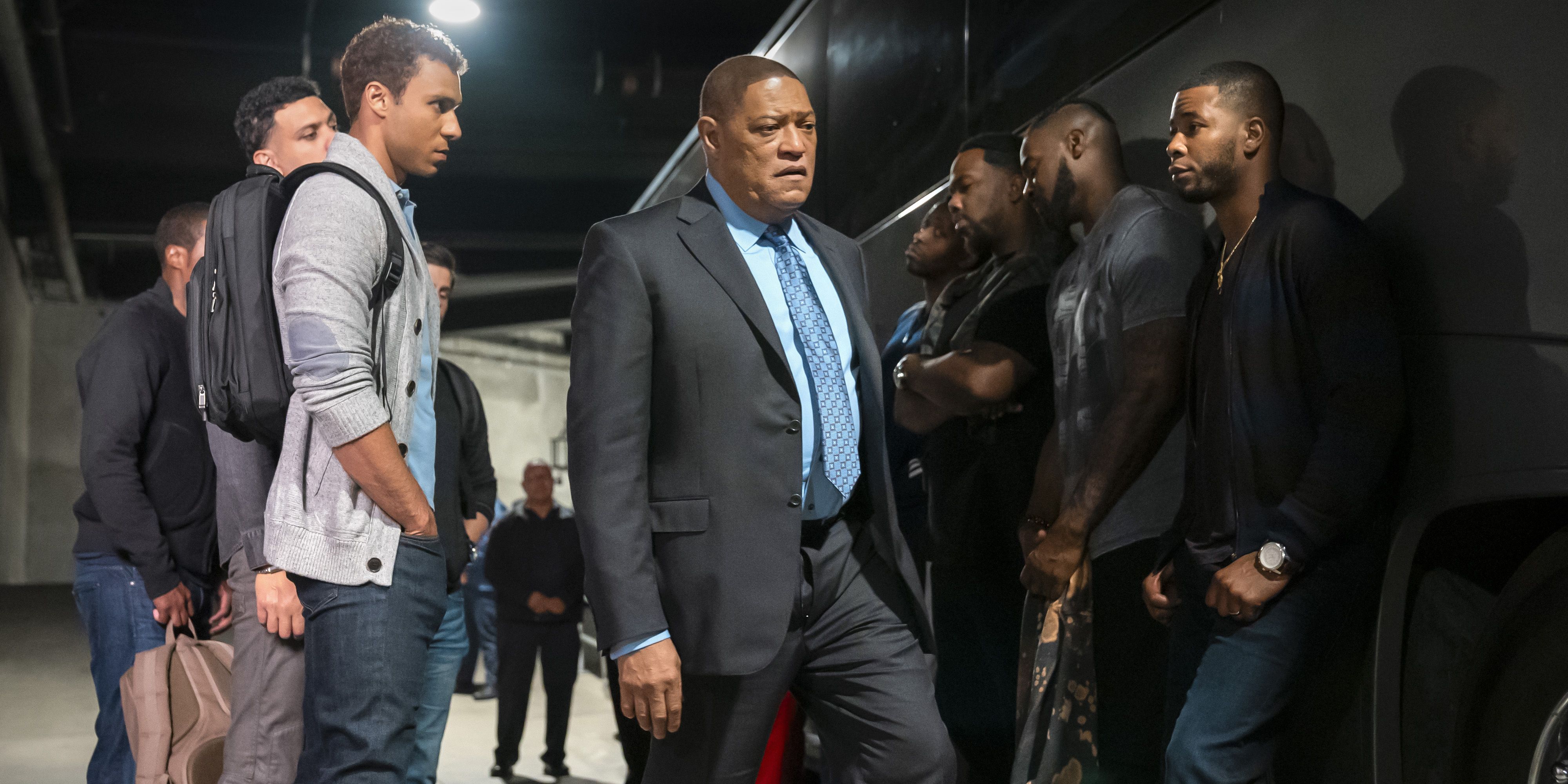 Laurence Fishburne como Doc Rivers parecendo preocupado em Clipped.