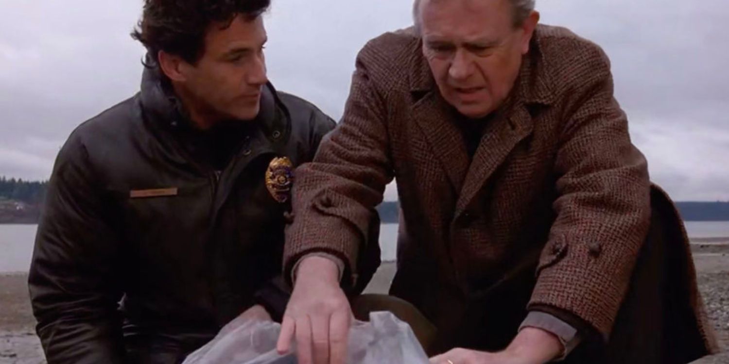 Twin Peaks' Laura Palmer Story Is Based On Not 1, But 2 Real Life Crimes