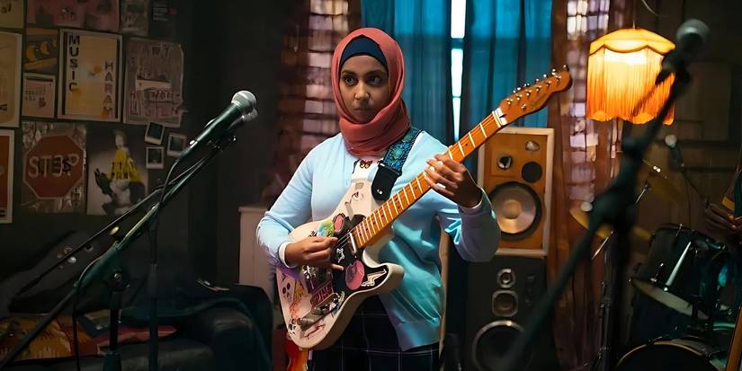 Amina (Anjana Vasan) playing guitar in We Are Lady Parts