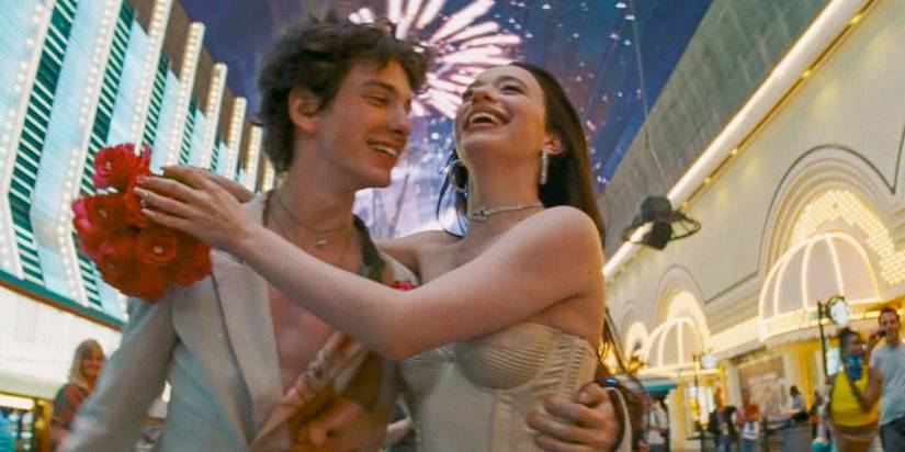 Ivan (Mark Eidelshtein) and Ani (Mikey Madison) get married in Las Vegas in Anora