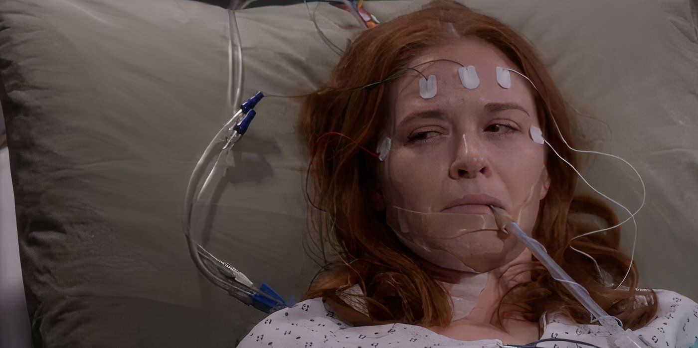 April (Sarah Drew) ferida em uma cama de hospital em Grey's Anatomy