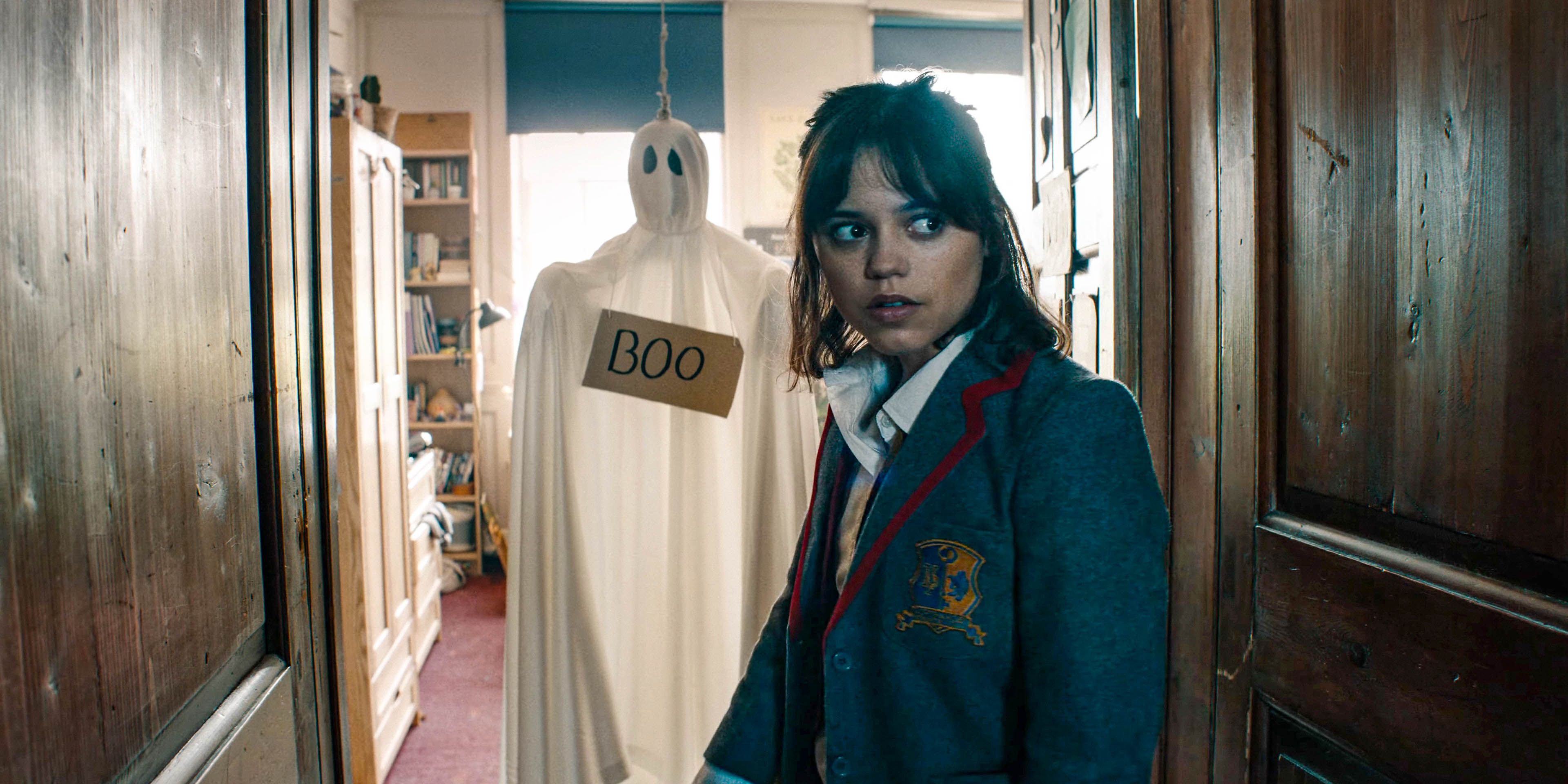 Why Jenna Ortega's Astrid Resents Winona Ryder's Lydia So Much In Beetlejuice 2