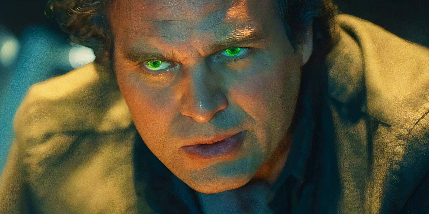 Bruce Banner with green eyes in the MCU