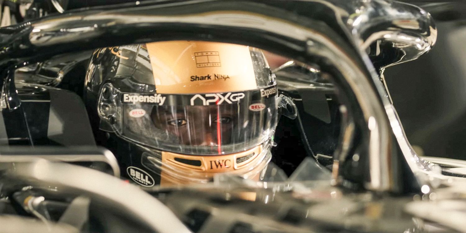 Joshua Pearce (Damson Idris) looking very focused inside his car about to start the competition in F1
