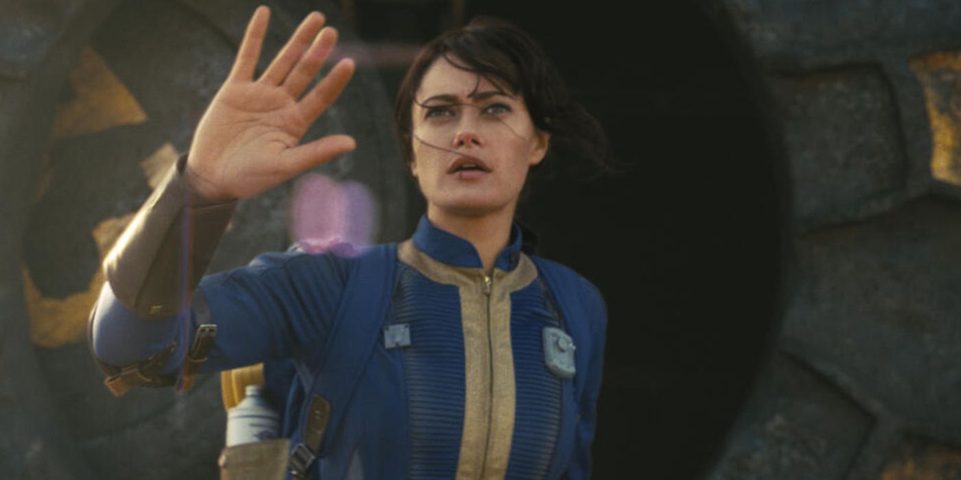 Ella Purnell leaving her Vault as Lucy MacLean in Fallout