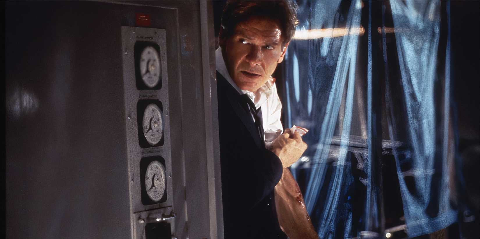 Harrison Ford hiding in Air Force One