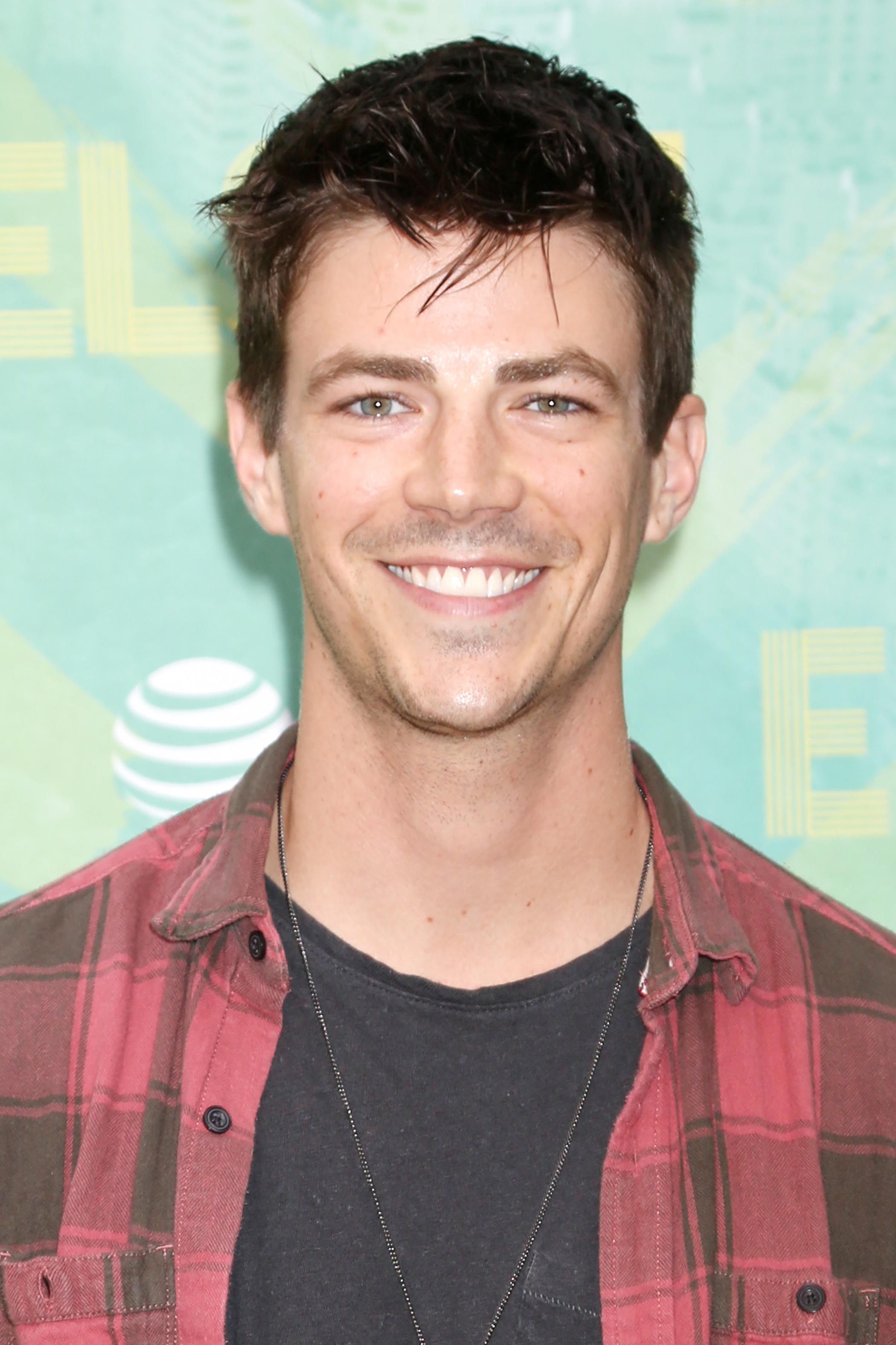 Headshot of Grant Gustin