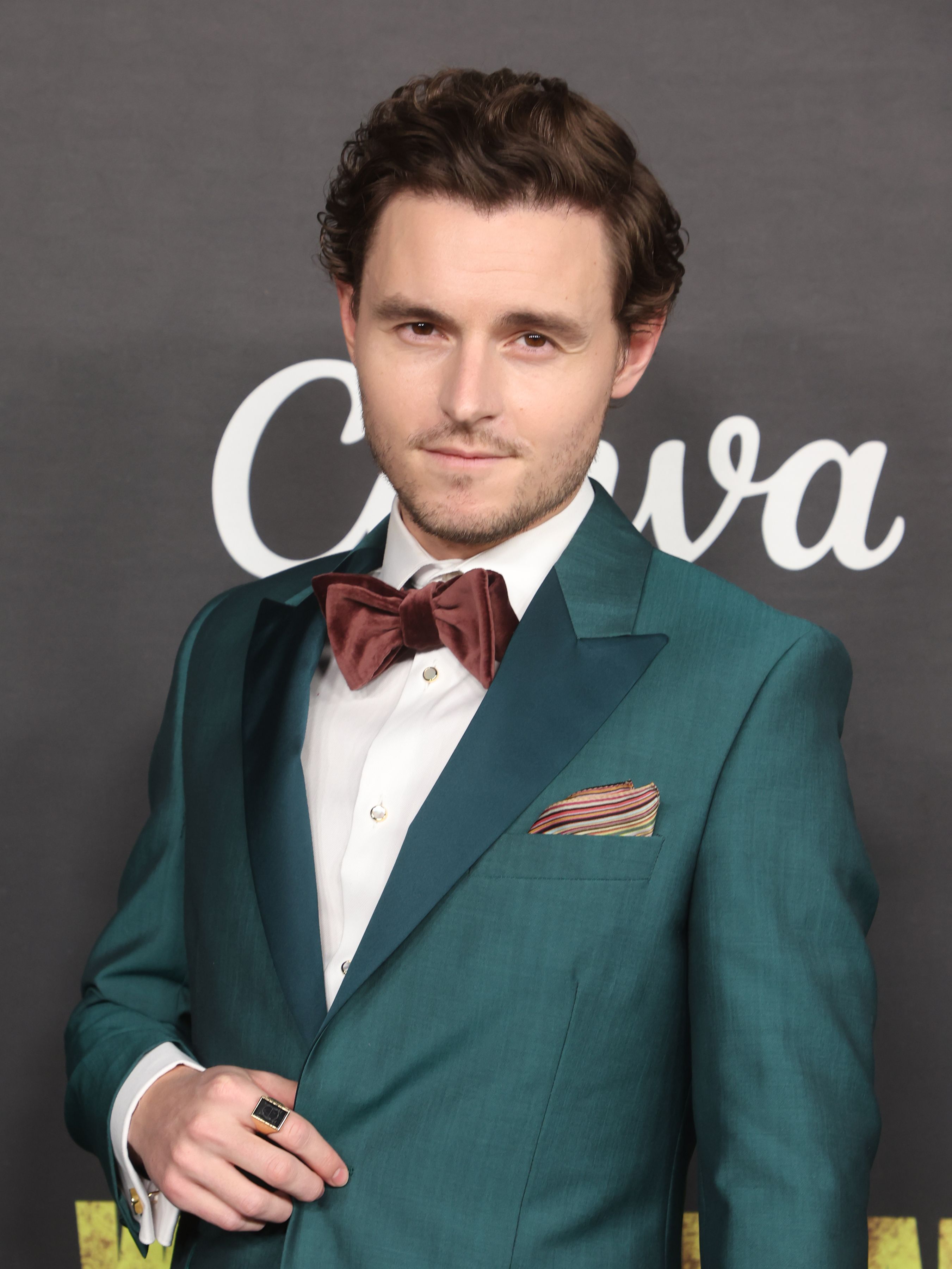 Headshot Of Callan McAuliffe In The The Walking Dead Live: The Finale Event