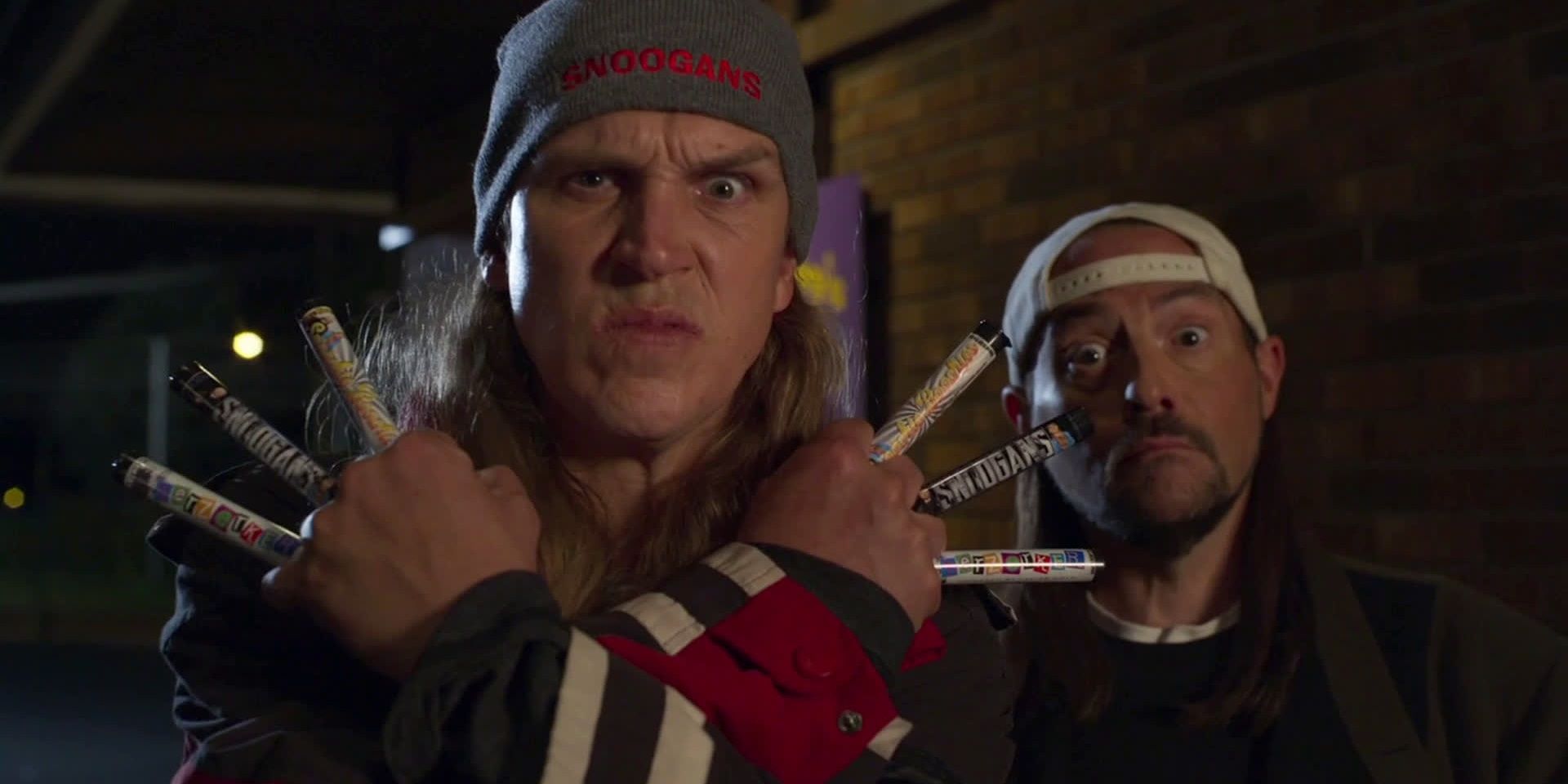 Jay et Silent Bob regardent la caméra dans Clerks III