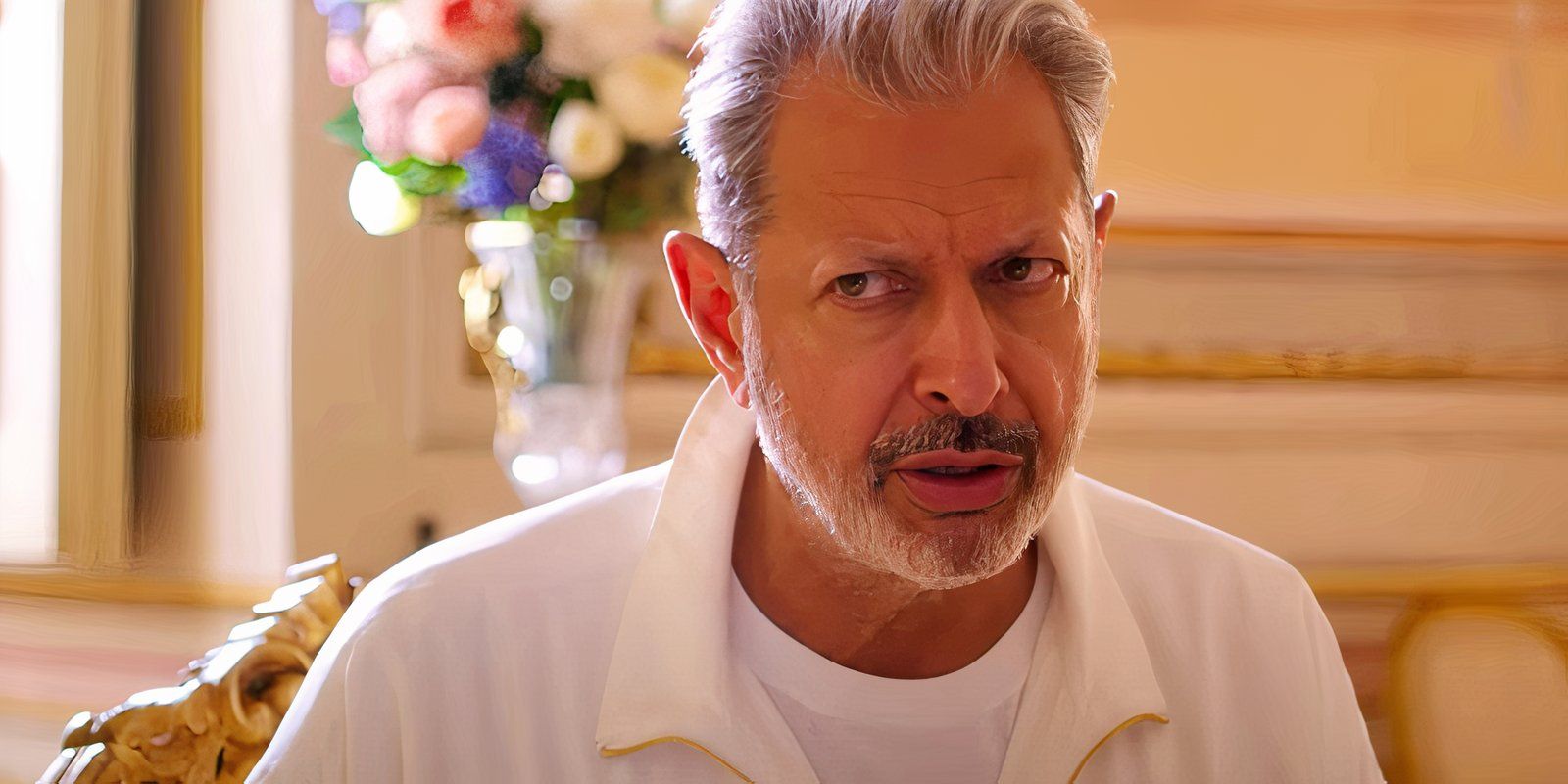 Jeff Goldblum jako Zeus w zwiastunie Kaos