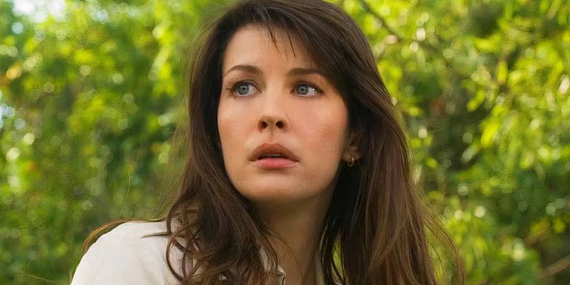 Liv Tyler's Betty Ross in The Incredible Hulk looking offscreen