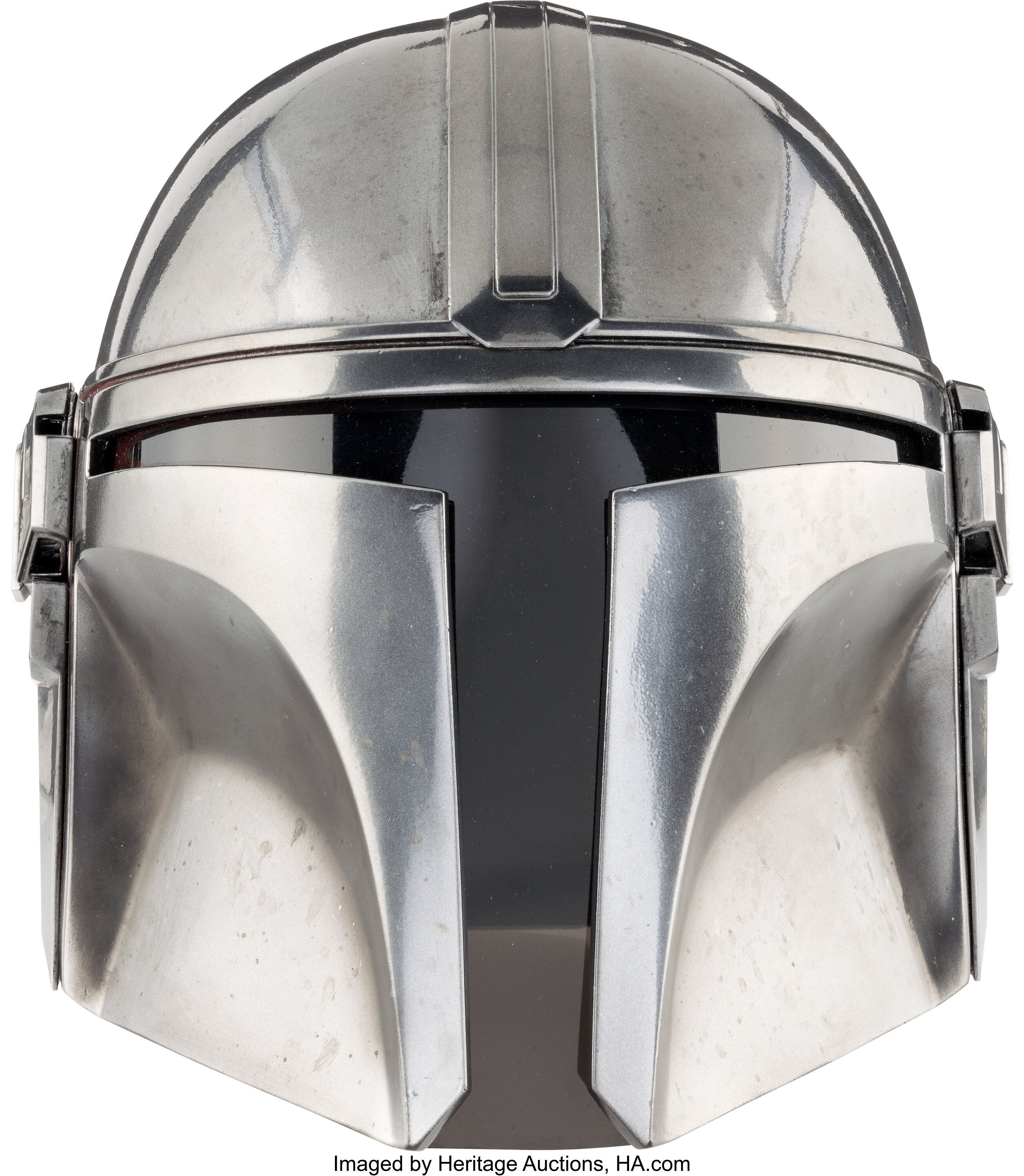 Princess Leia's RotJ Bikini, Mando's Helmet, & More Officially Up For Auction