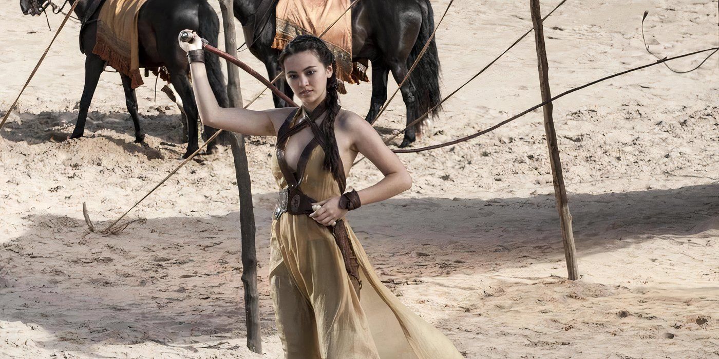 Nymeria Sand brandindo o chicote que Euron Greyjoy usaria mais tarde para matá-la em Game of Thrones