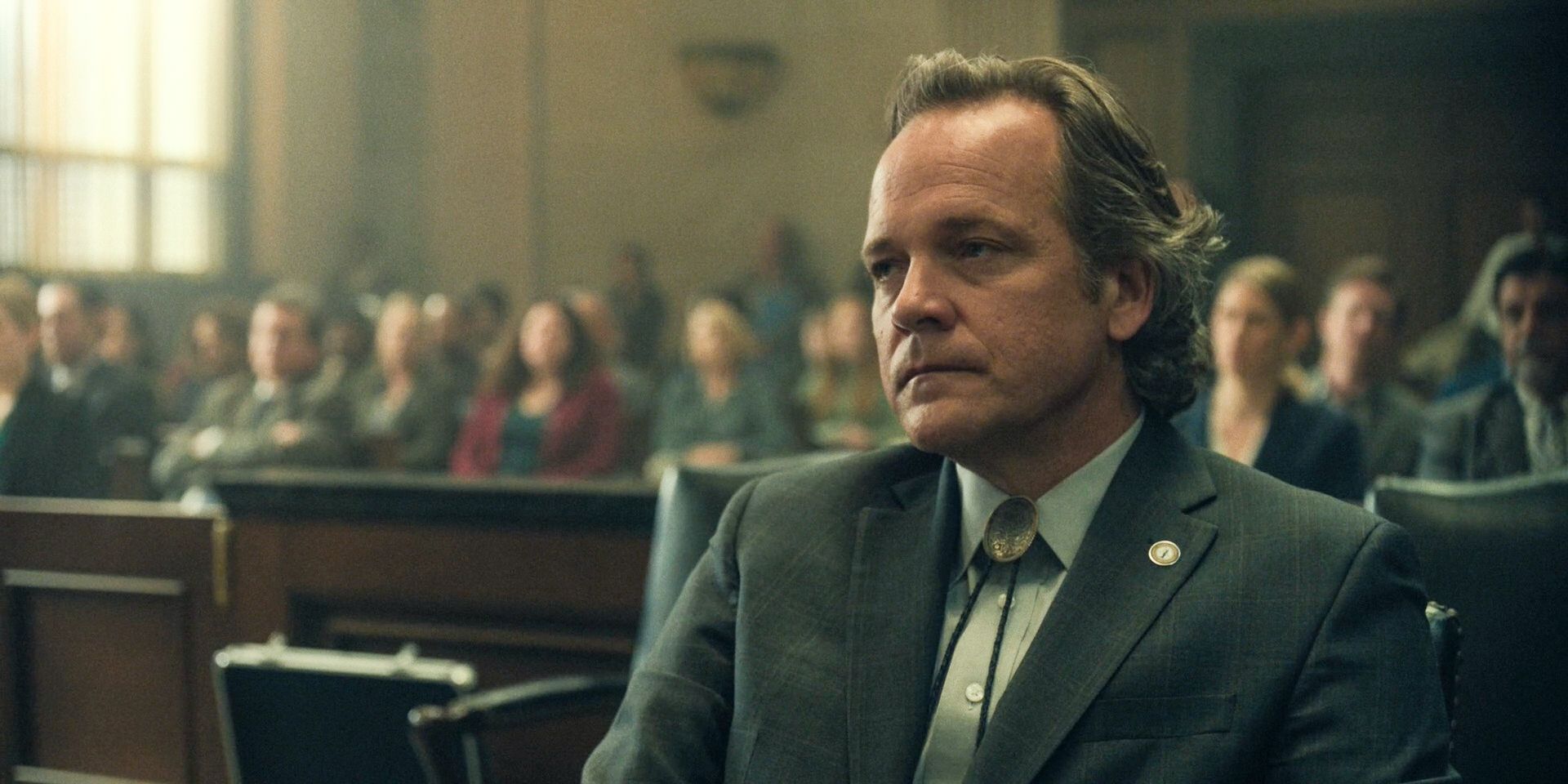 Tommy Molto (Peter Sarsgaard) in court in Presumed Innocent Season 1 Episode 8