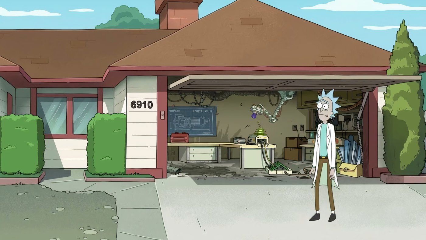 Rick se para frente a su casa original en Rick y Morty.