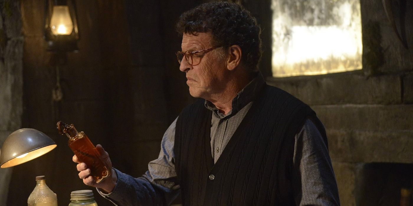 John Noble In Star Trek: Where You've Seen & Heard Prodigy's Diviner Actor Before