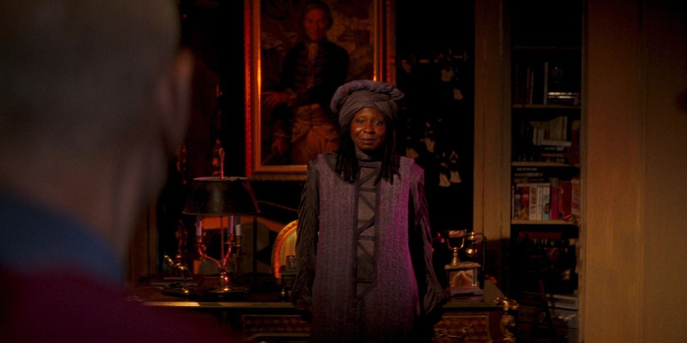 Guinan Timeline: Every Star Trek Era TNGs Bartender Appears In