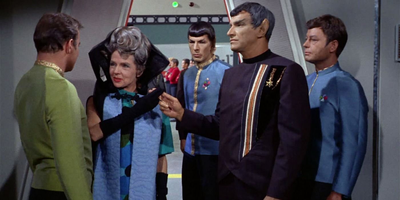 All 10 Star Trek: TOS Episodes Written By D.C. Fontana, Ranked Worst To Best