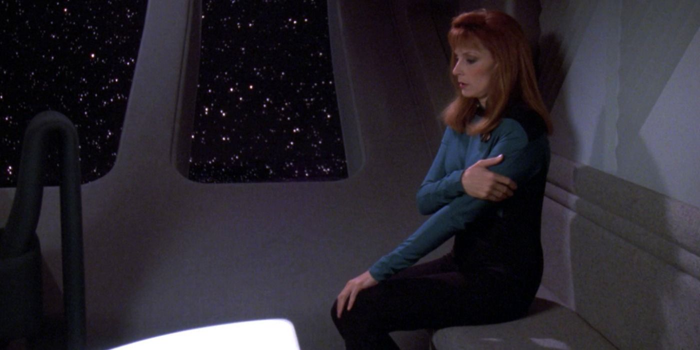 5 Ways Dr. Crusher Deserved Better On Star Trek: TNG