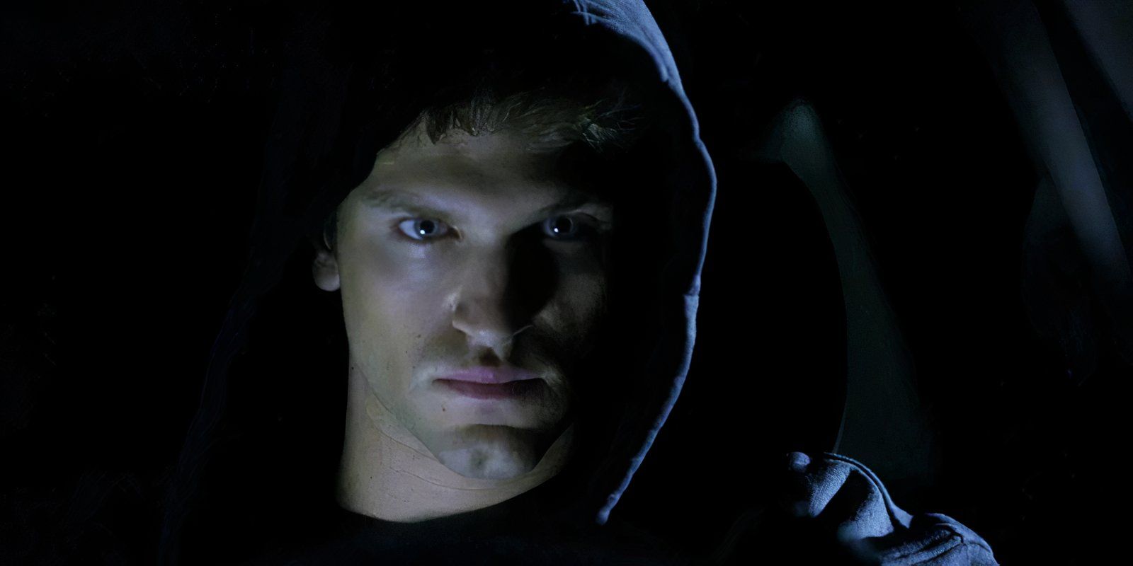 Toby Cavanaugh wears a black hoodie in Pretty Little Liars