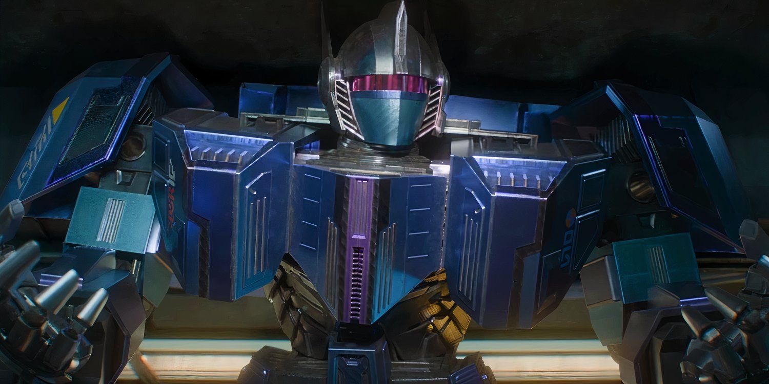 'n Close-up van Darkwing in Transformers One