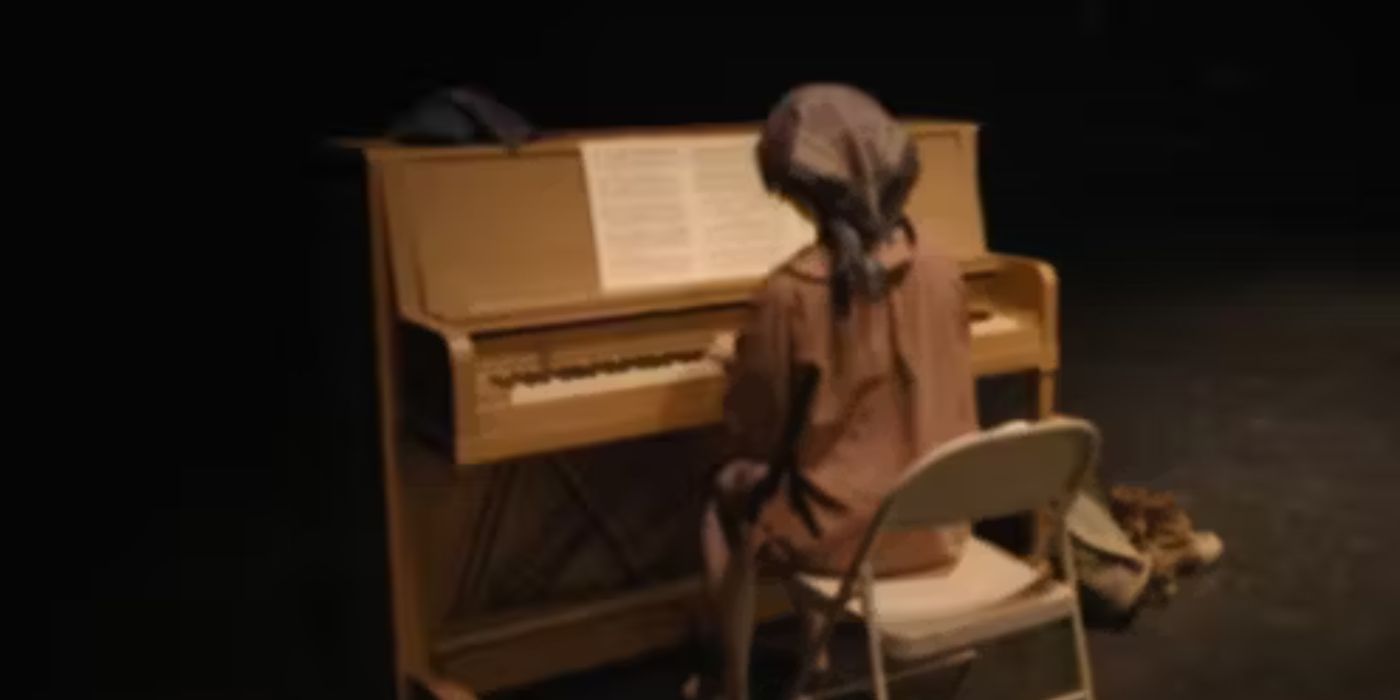 El misterio sin resolver de la mujer que tocaba el piano en Kendall Hall