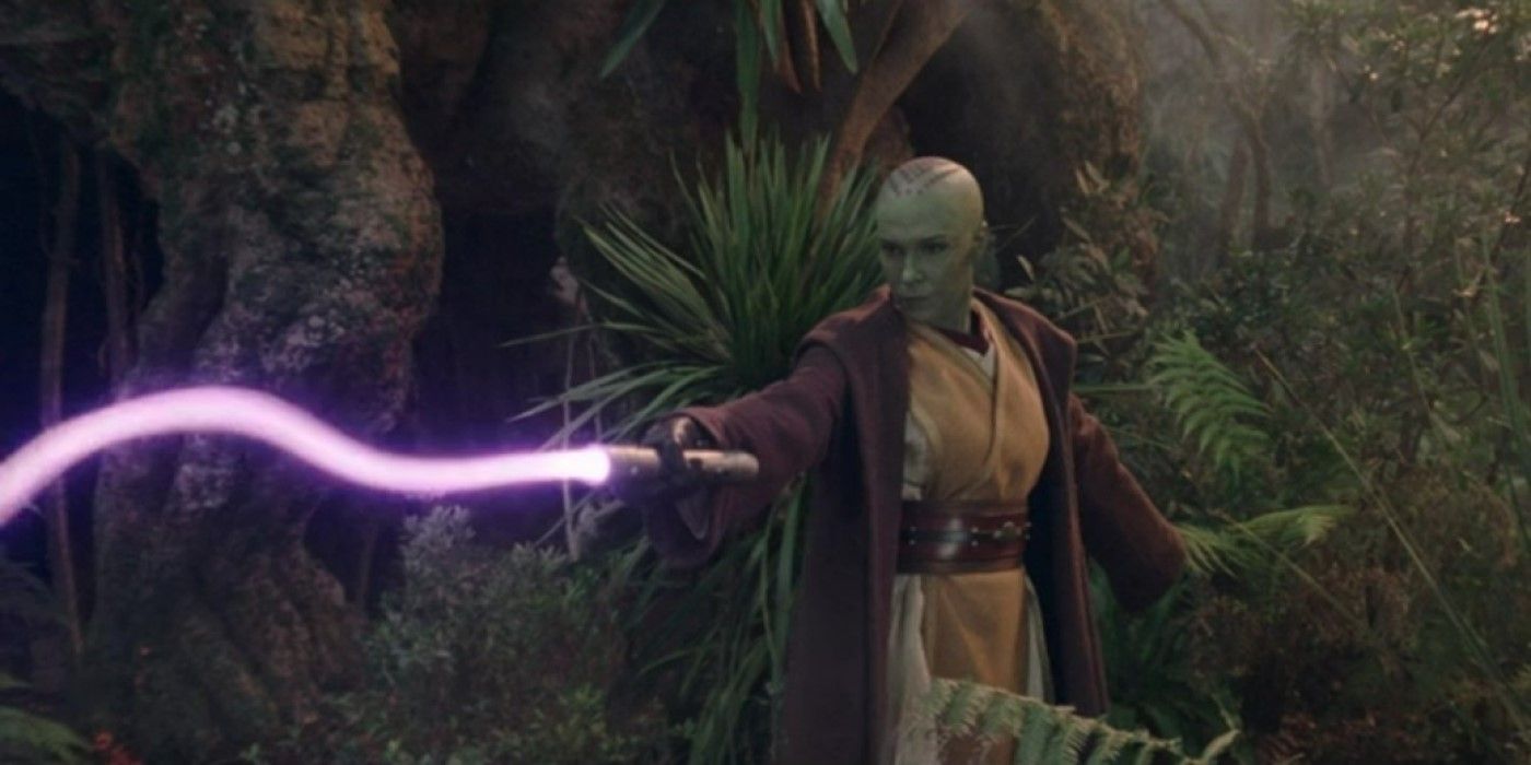 Vernesta Rwoh wields her lightsaber lightwhip in The Acolyte-1