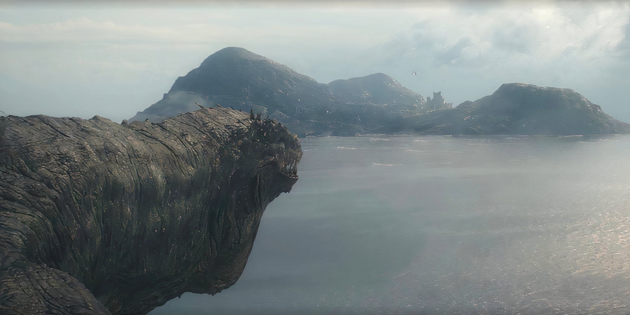 How Far Is Dragonstone From King's Landing & How Fast Did Aemond Fly There On Vhagar?