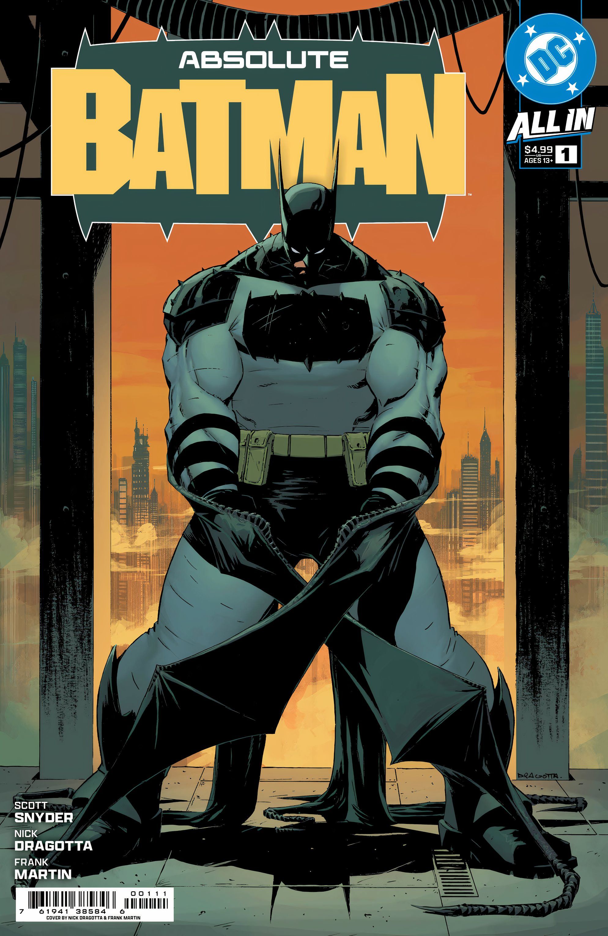 Portada principal de Absolute Batman 1: Batman posa frente al horizonte de Gotham.