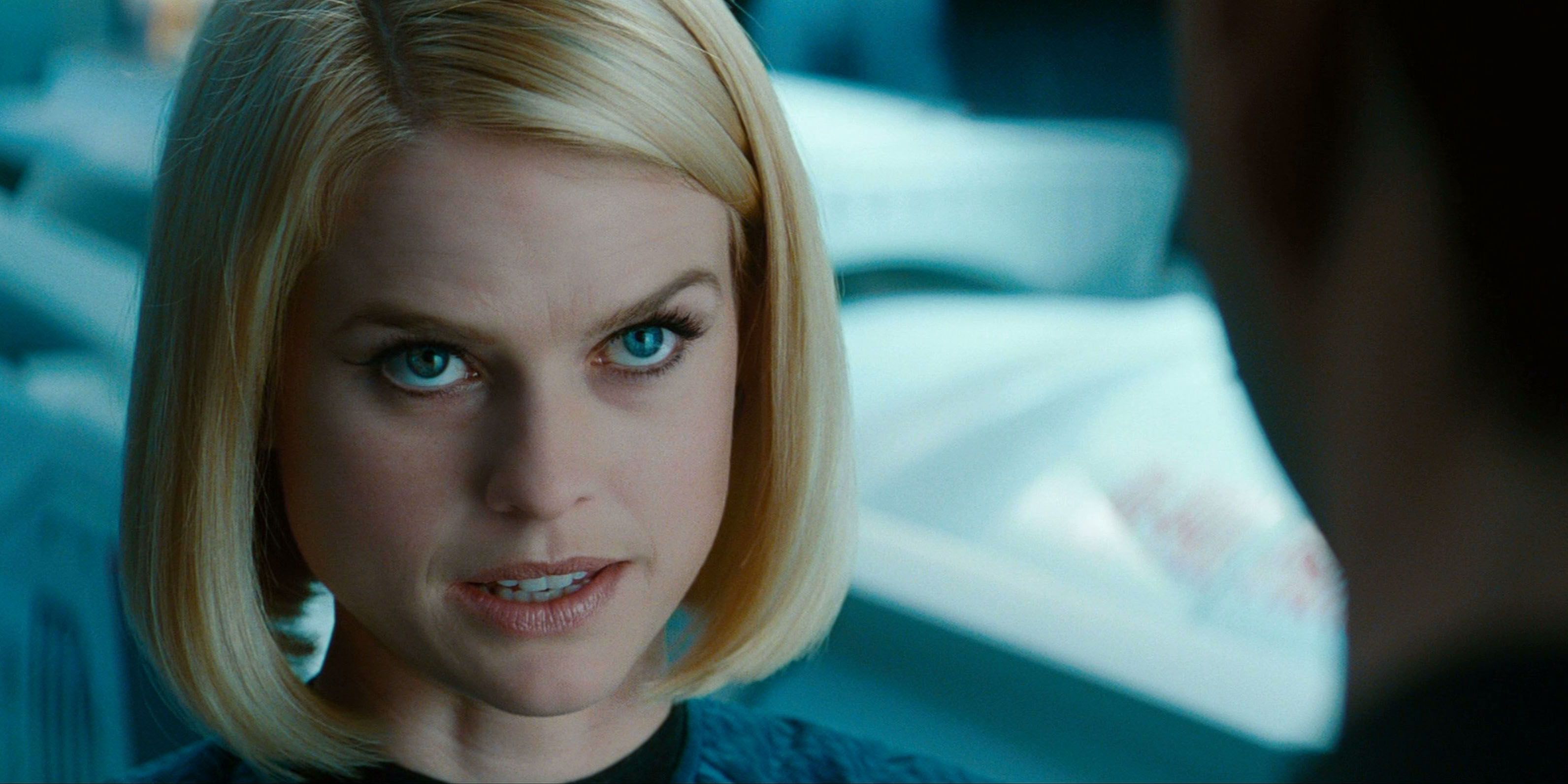 Alice Eve: Star Treks Controversial Carol Marcus Actress Explained