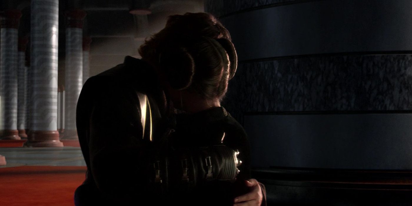 Star Wars: 11 Times Anakin & Padm's Secret Romance Wasn't Really A Secret