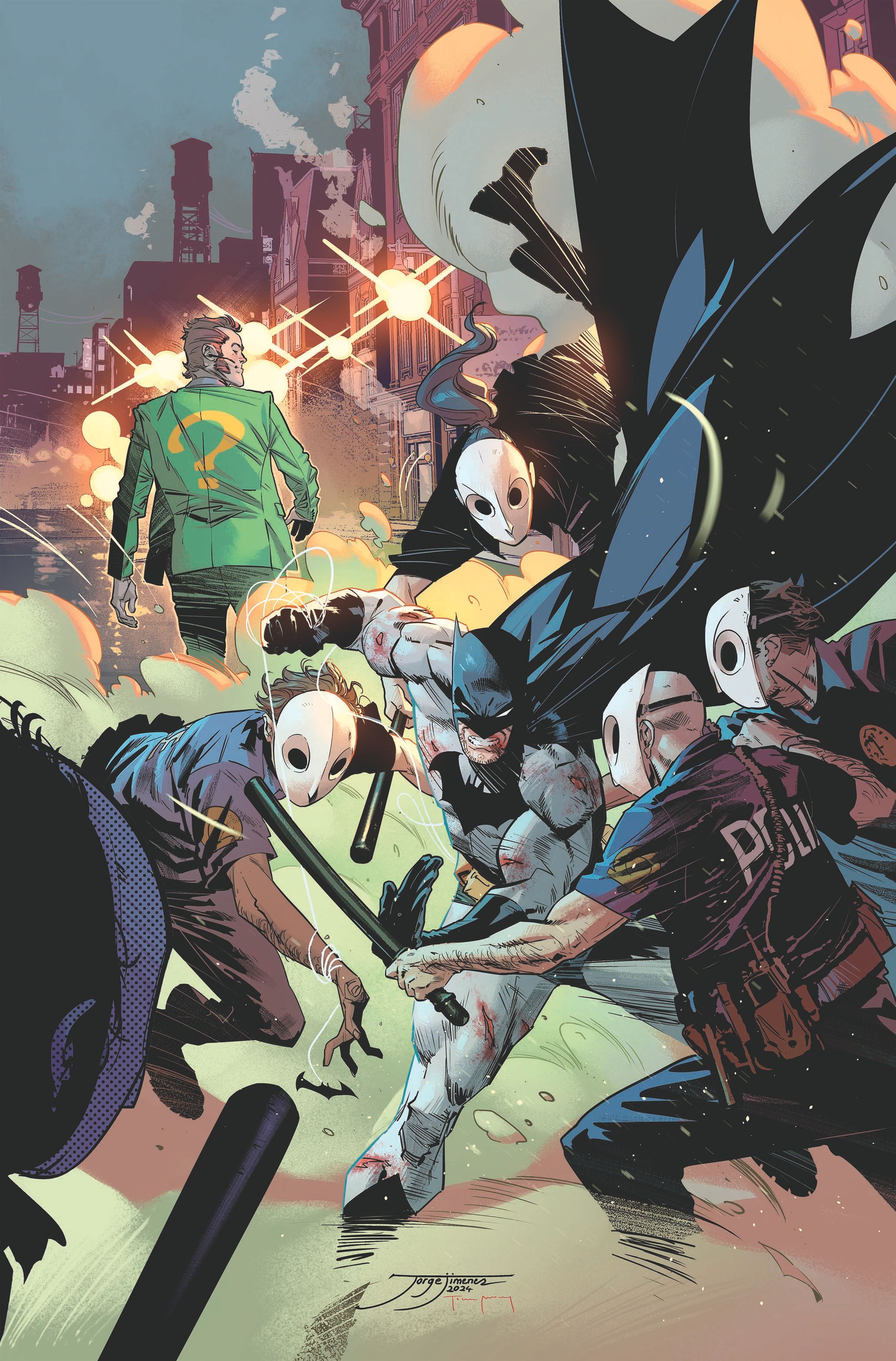 Batman 155 Main Cover Solicits: the Court of Owls attacks Batman as the Riddler walks away.