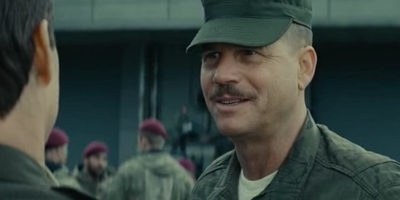 Bill Paxton como Sargento Farell em Edge of Tomorrow