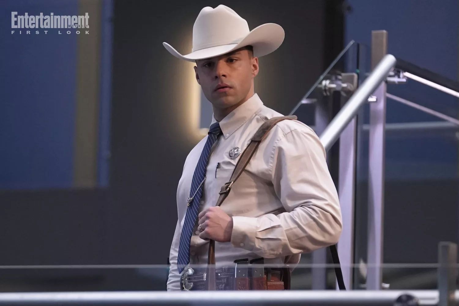 9-1-1: Lone Star Season 5 Images Reveal Carlos' New Position