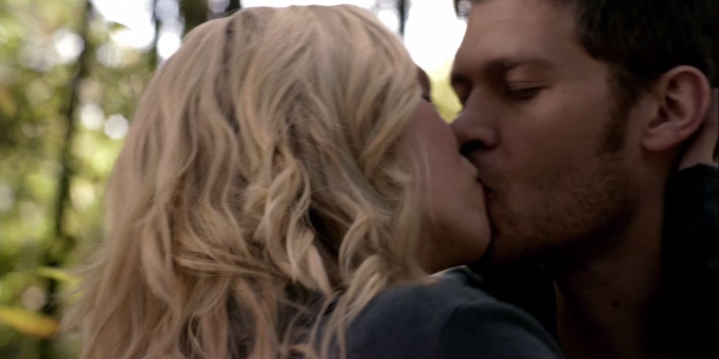 The Vampire Diaries: 20 Best Klaus & Caroline Episodes