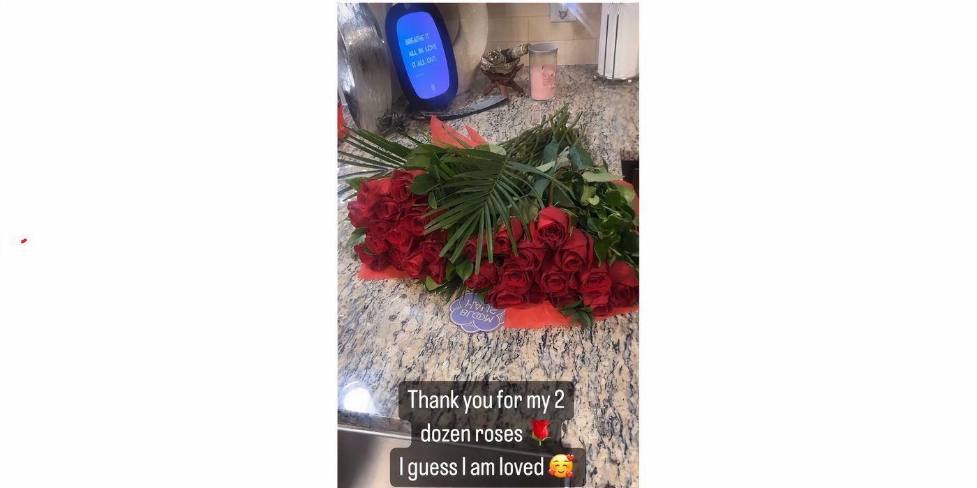 Chantel Everett em 90 Day Fiance mostrando rosas vermelhas oferecidas a ela no IG