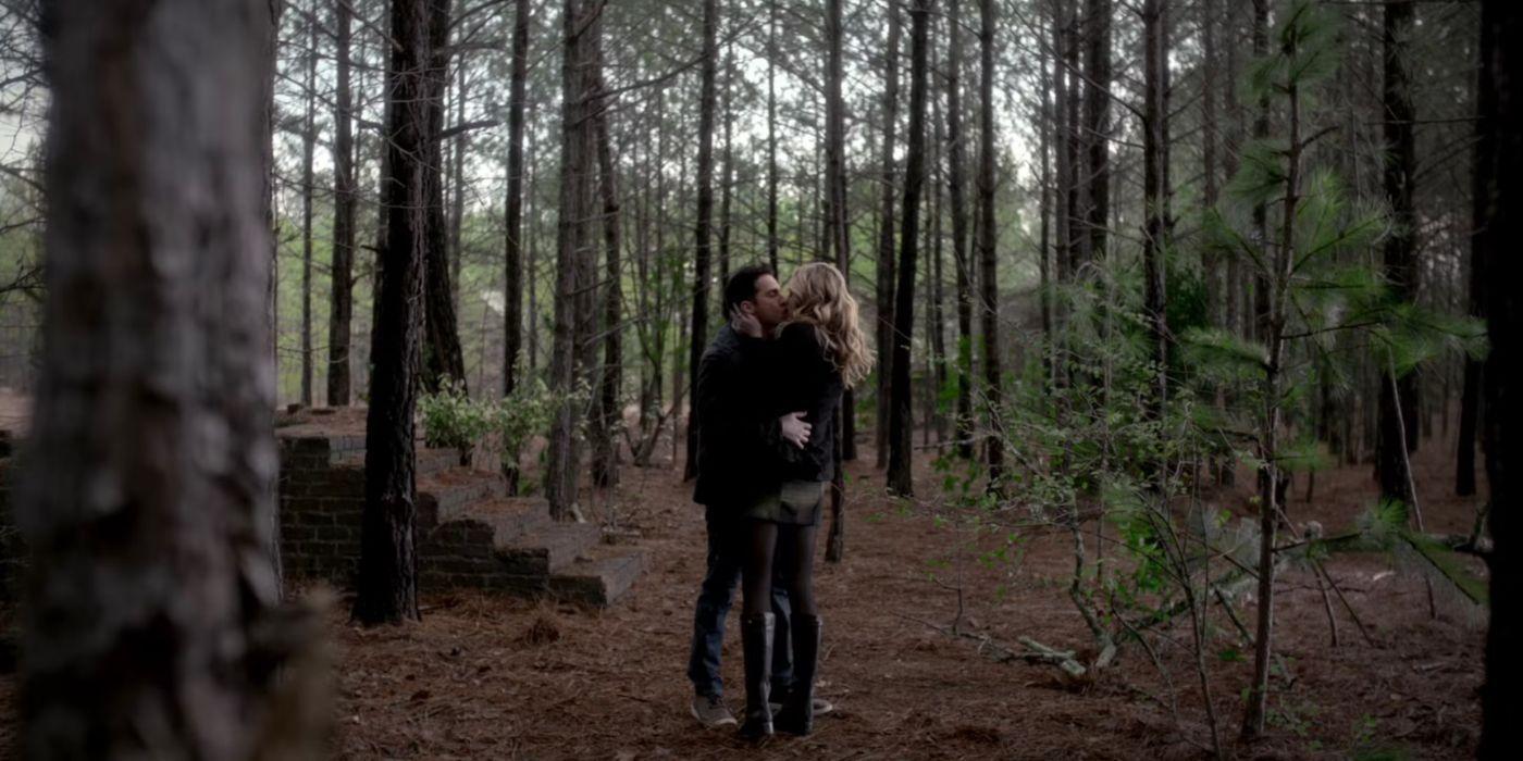 The Vampire Diaries: 20 Best Klaus & Caroline Episodes