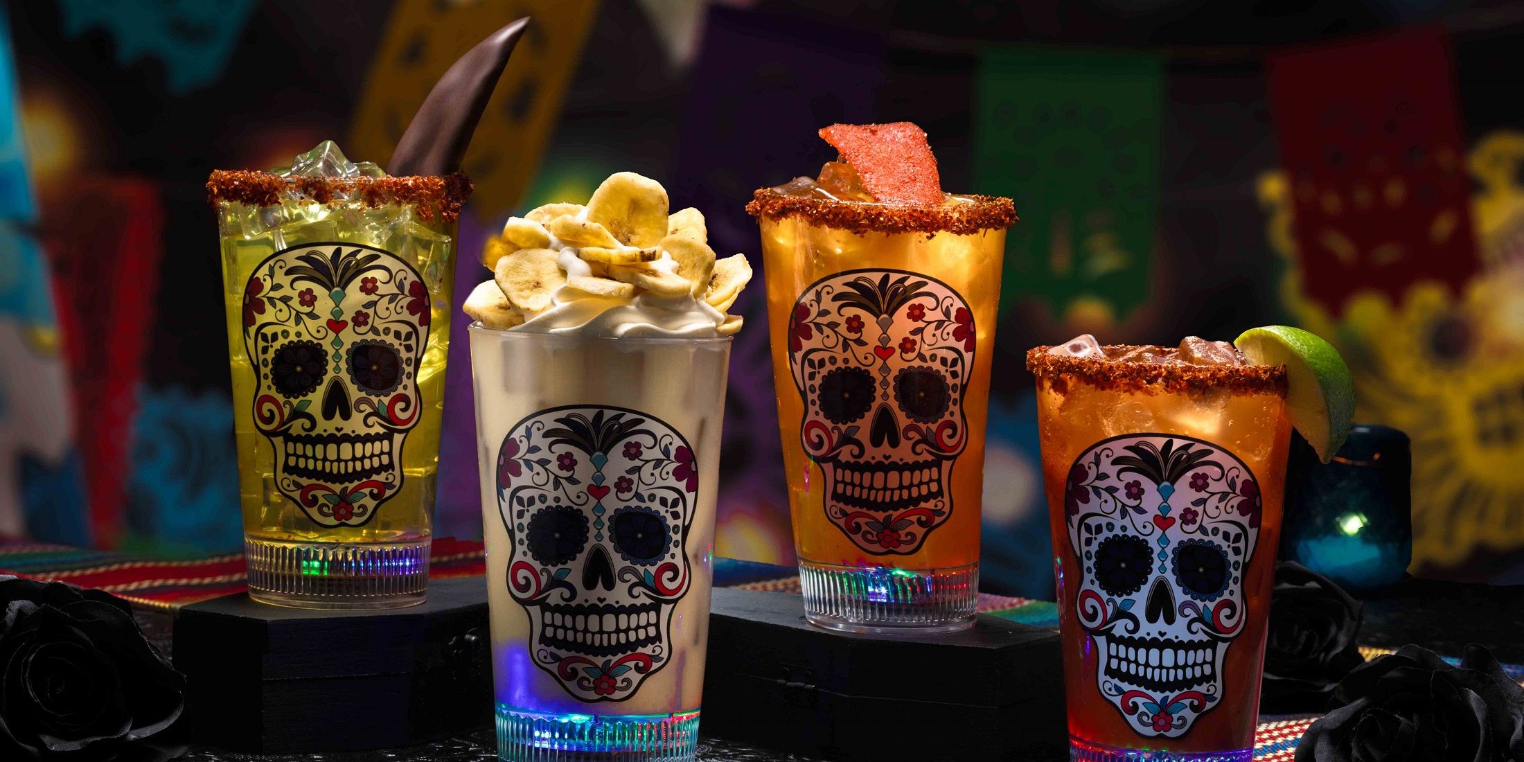 Coquetéis do Dia de Los Muertos com comida HHN 2024