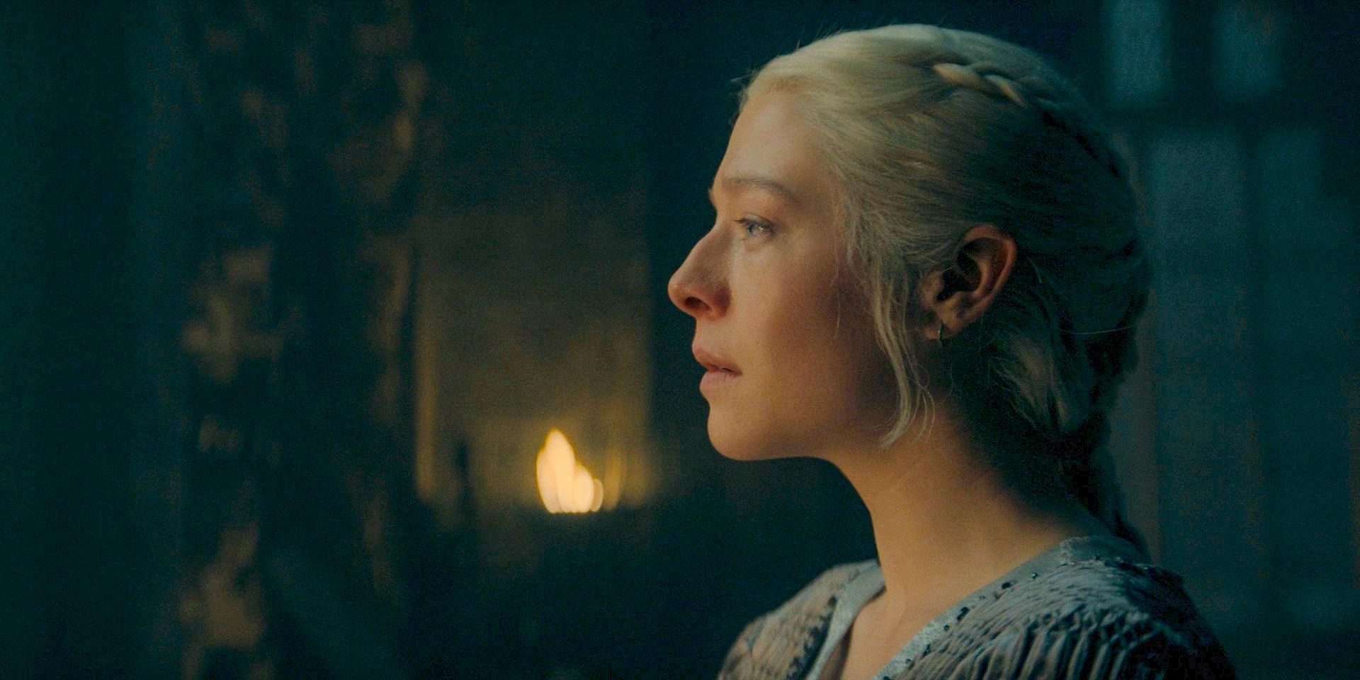 Rhaenyra (Emma D'Arcy) pensativa após a visita de Alicent no episódio 8 da 2ª temporada de House of the Dragon