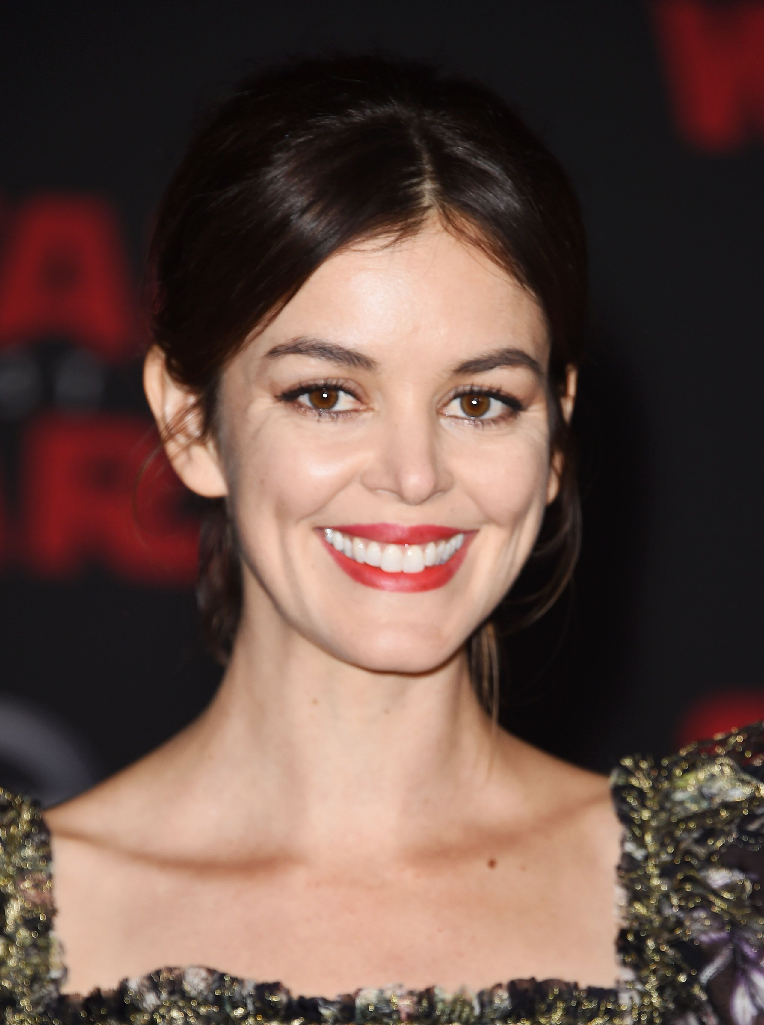 Headshot Of Nora Zehetner