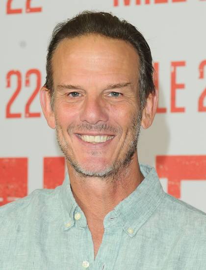 Headhsot Of Peter Berg